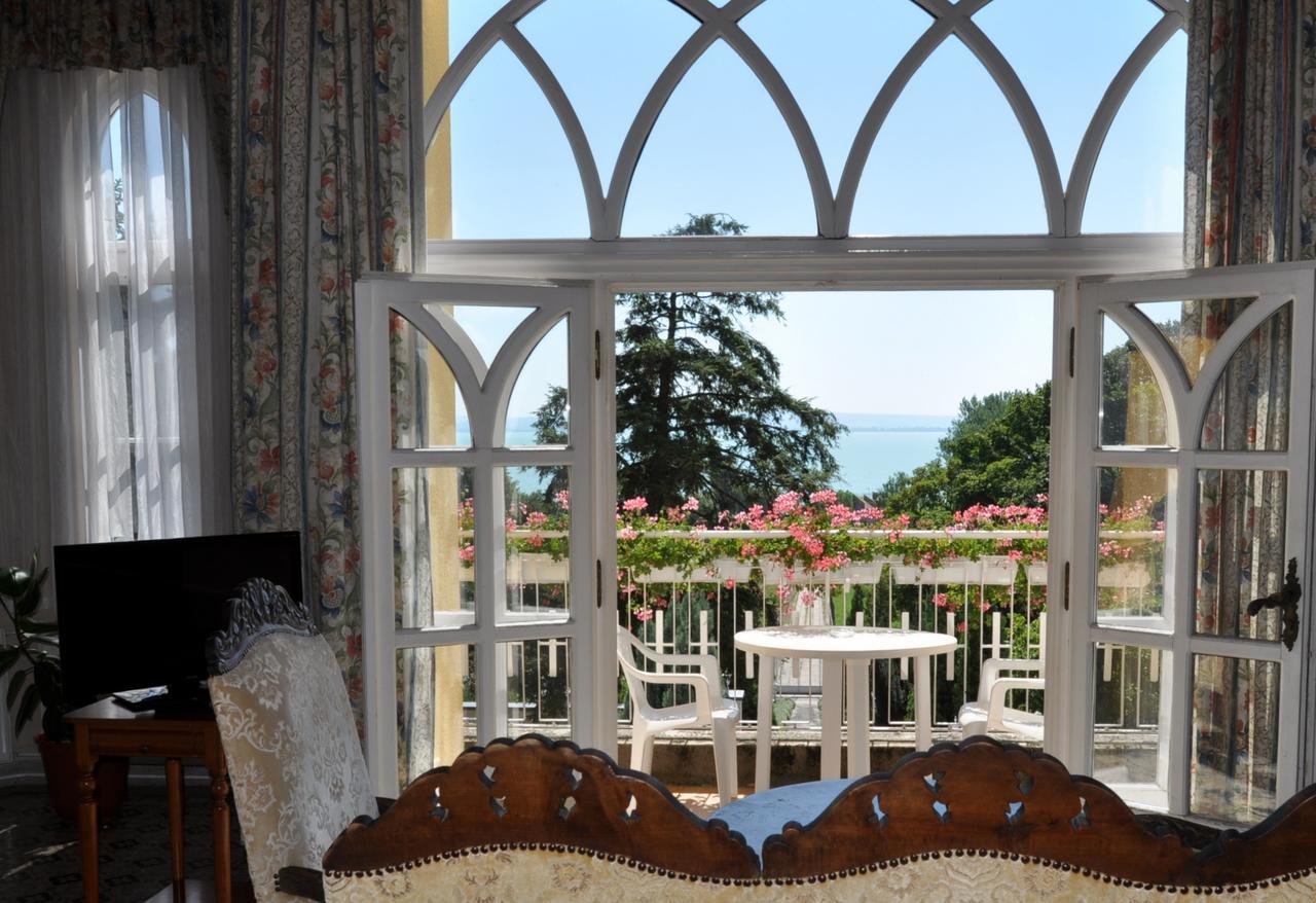 Sir David Balaton Castle Apartmanok 벌러톤세페즈드 외부 사진