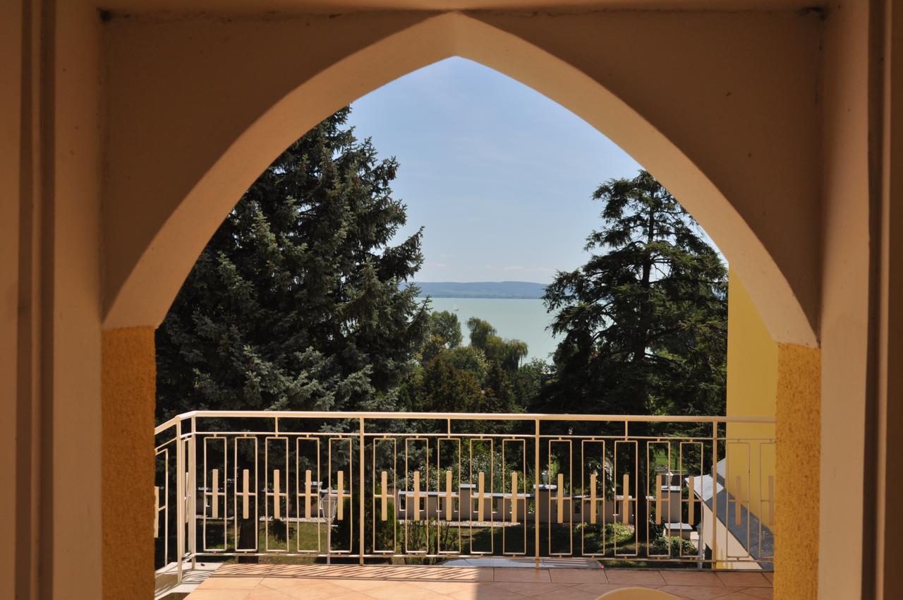 Sir David Balaton Castle Apartmanok 벌러톤세페즈드 외부 사진