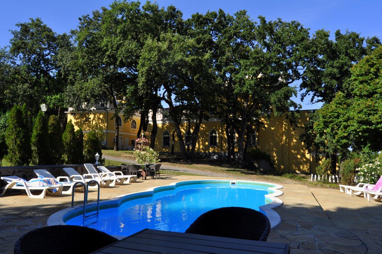 Sir David Balaton Castle Apartmanok 벌러톤세페즈드 외부 사진